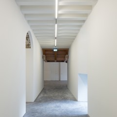 Jose_Campos_contemporary_arts_center_interior_presentation_0021