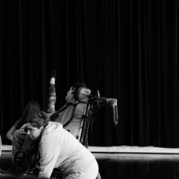 O que não está permanece?